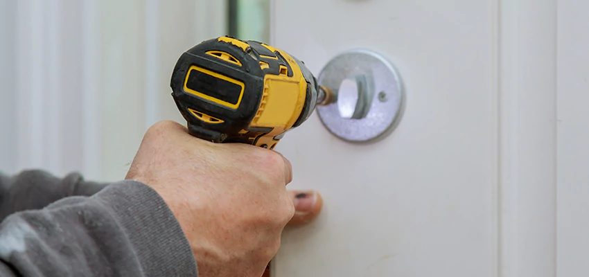Street Locksmith For Smart Lock Repair in El Segundo, CA