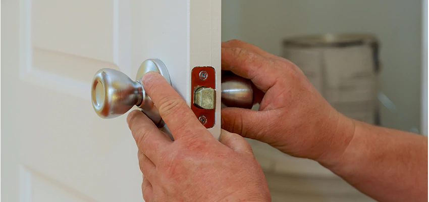 AAA Locksmiths For lock Replacement in El Segundo, California